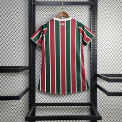 camisa-do-fluminense-umbro-24-25-2024-2025-home-1-casa-titular-i-primeiro-jogo-grená-vinho-vermelha-oficial-original-licenciada-uniforme-camisa-camiseta-nova-lançamento-novo-temporada-profissional-torcedor-torcedores-torcedora-futebol-mulher-feminina-just