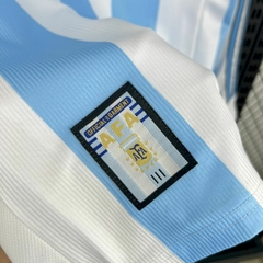 Camisa Argentina Home (1) 1998 Adidas Retrô Manga Longa Masculina - Evolua Sports - Camisas de Futebol, Regatas NBA, Chuteiras Profissionais & Sneakers 