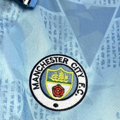 Camisa Manchester City Home (1) 1989/91 Umbro Retrô Masculina - Evolua Sports - Camisas de Futebol, Regatas NBA, Chuteiras Profissionais & Sneakers 