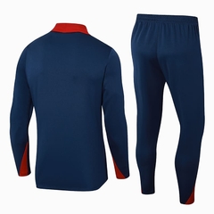 conjunto-de-treino-da-inglaterra-nike-2024-2025-2024-23-25-25-azul-vermelho-vinho-escuro-pré-jogo-agasalho-jaqueta-casaco-corta-vento-inverno-frio-chuva-calça-calção-fresco-academia-treino-treinar-treinamento-malhar-novo-nova-lançamento-temporada-profissi