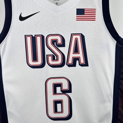 regata-estados-unidos-usa-eua-nike-2023-2024-2025-branca-azul-olímpiadas-de-paris-jogos-olímpicos-conferencia-leste-oeste-swingman-masculina-masculino-regata-regatas-basquete-time-nba-uniforme-camiseta-camisa-comprar-online-