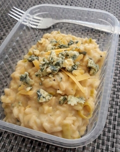 P04 - RISOTO DE ALHO PORÓ E GORGONZOLA - comprar online