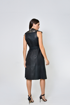 Colete/Vestido Charli Couro Dupla Face - comprar online