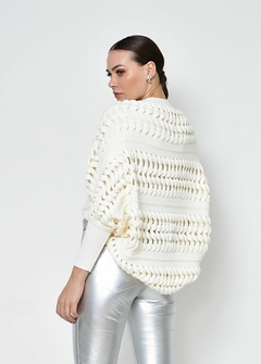 Capa Crochet Yasmin na internet