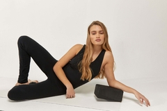 GAIAM ESSENTIAL BLOCKS - BLACK