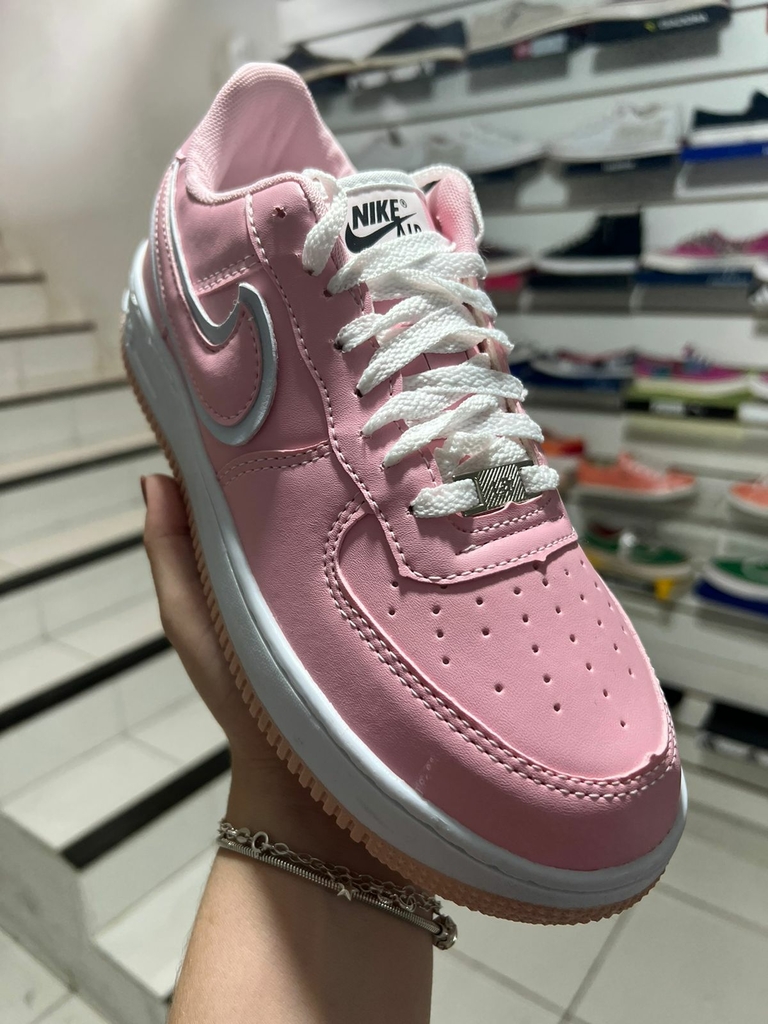 Tenis air online force rosas