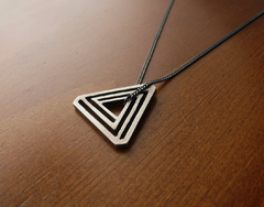 pingente-triangulo-penrose-prata