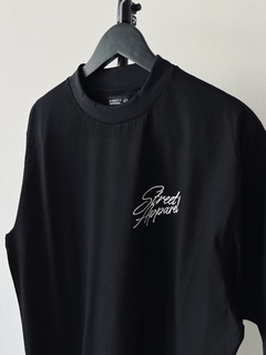 Camiseta Oversized No Guts No Glory Script - Street Apparel