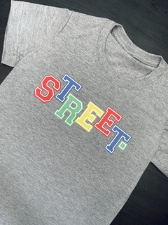 Camiseta Street College Colors - Infantil - comprar online