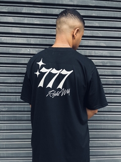 Camiseta Oversized “777 Right Way” - Preta na internet
