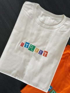Camiseta Street Toy Logo - Street Apparel na internet