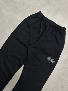 Calça de Moletom Cursive Logo - Preto - comprar online