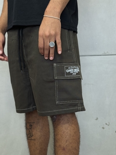 Shorts Cargo Sarja Contrast - Olive - comprar online