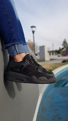 Zapatillas JORDAN RETRO 4 negro - comprar online