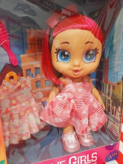 Muñeca Julie Closet Brave Girls de BEE TOYS - IMP - comprar online