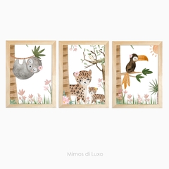 TRIO DE QUADROS FAUNA E FLORA COM TOQUE DE FLORES