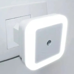 Luminária Luz Led Tomada Sensor Automático para Quarto Sala - Mega Maquiagem - Cosméticos p/ o Revendedor, Maquiador e Consumidor!