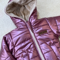 Campera con capucha fucsia metalizada - Saque Buraque