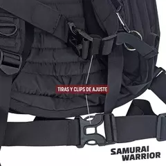 Imagen de Mochila Moto Semi Rigida Turismo Samurai 32/49 Lts Casco