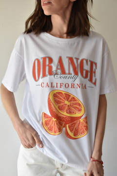 Remera naranja