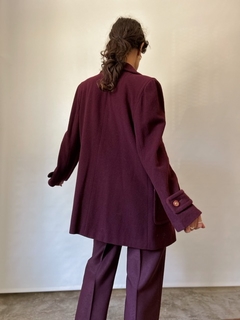 The Aubergine Coat - comprar online