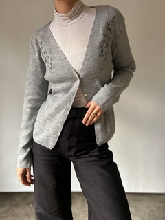 The Grey Cardigan en internet