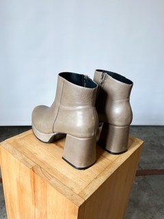 The Platform Boots - DMOD Vintage