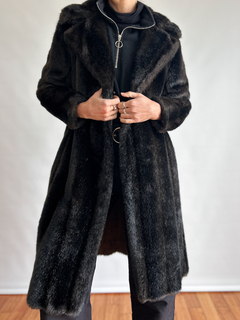 The Furry Long Coat en internet