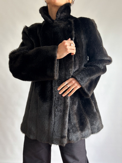 The Furry Short Coat en internet