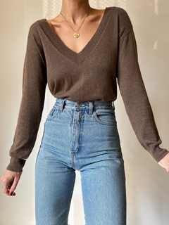 The Brown V Neck Sweater - DMOD Vintage