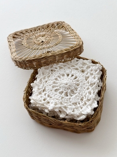 CAJA CON POSAVASOS CROCHET - tienda online