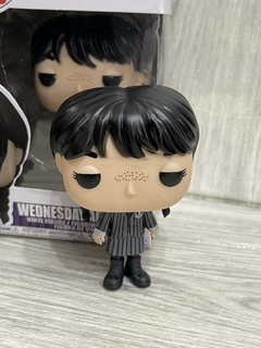 Funko Pop merlina Wednesday #1309 - Réplica - comprar online