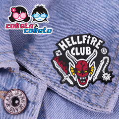 Pin Prendedor Hellfire Club - Stranger Things - COKETACOKETO