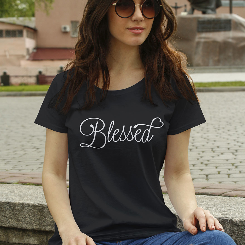 Camiseta blessed hotsell