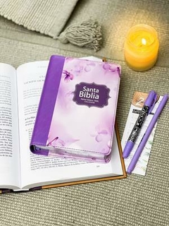 Biblia Letra Grande Floral Violeta RVR 1960