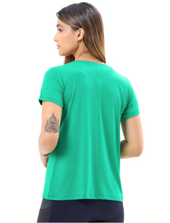 REMERA AMPARO ADMIT ONE - ART. 32206 VERDE en internet