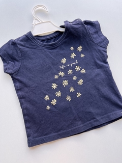 Remera azul flores Primark 6-9m(11)