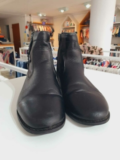 Botas negras cuero t.33(287)