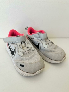 Zapatillas grises y rosas tela Nike t27(285)