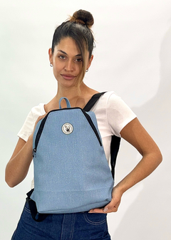 Mochila Celeste Simil Jeans Sabrina - comprar online