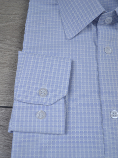 Camisa Maquinetada Branco e Azul - comprar online