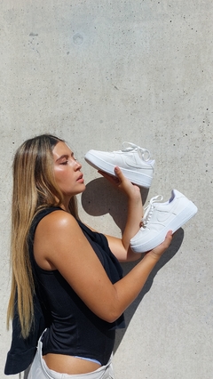 Nike white - comprar online