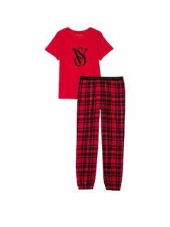 Pijama Remera Roja VS y Pantalón A Cuadros S Victoria's Secret - comprar online
