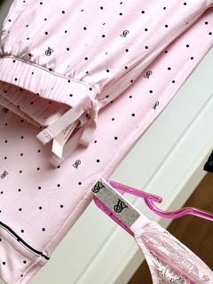 Pijama Modal Rosa Monograma & Lunares M Victoria's Secret en internet