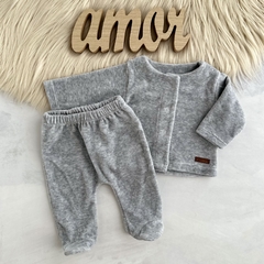 CONJUNTO PLUSH GRIS - comprar online