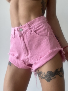 SHORT MOM BABY