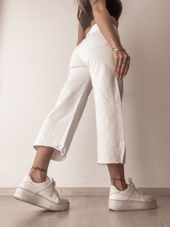 PANT CURT MIA WHITE en internet