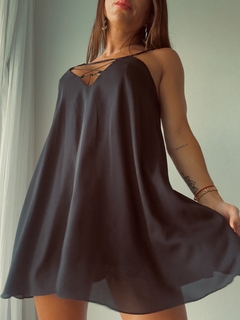 VESTIDO BASIL