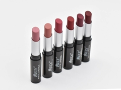 Labial Matte Lipstick -Mely