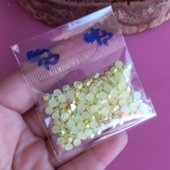 strass ss16 amarelo bebê - 8 gramas